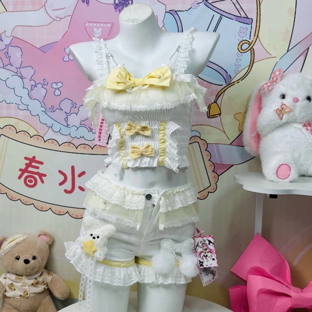 【春水煎茶】黄色蕾丝蝴蝶结玩偶短裤套装（Q-472）