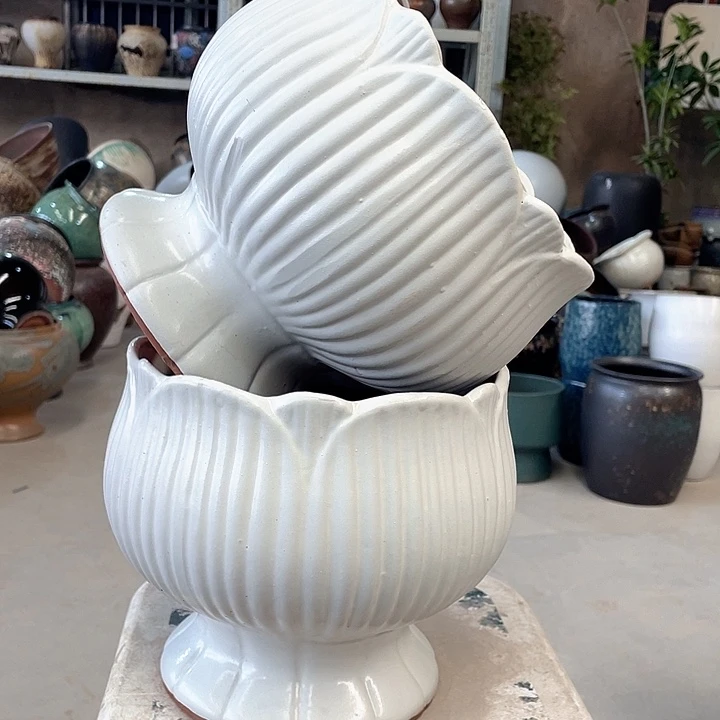 紫砂花盆正品口20高19。z z z