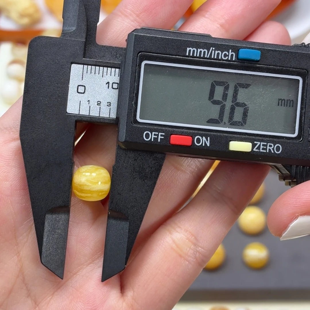 琥珀未镶嵌珠宝奇石焦皮鸡油黄虎皮纹老型8.6mm