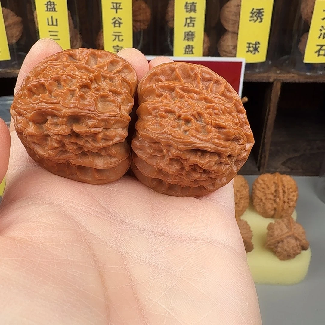 旺***糖把件桃核白狮子核桃