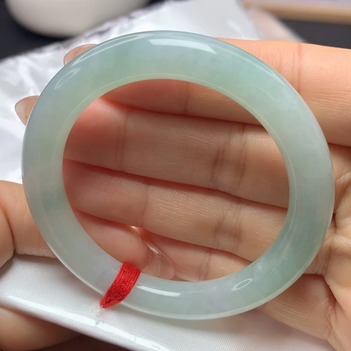 翡翠手镯（圆镯）未镶嵌50505151