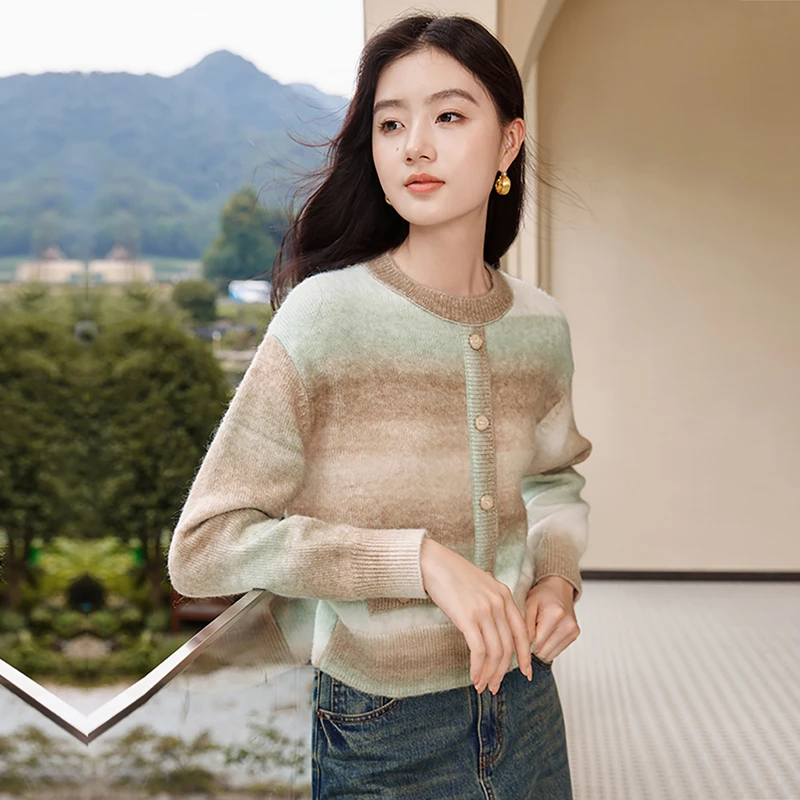 【直播专享】N844184毛针织衫 香影甜美条纹彩虹针织衫女2024