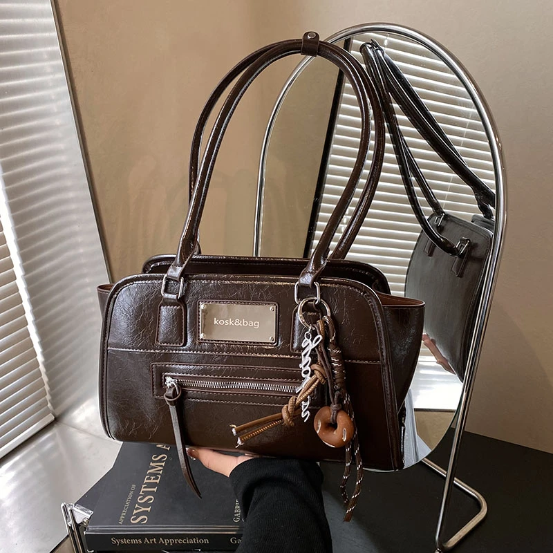 高级感通勤托特大包女时尚百搭腋下包小众机车风大容量手提单肩包