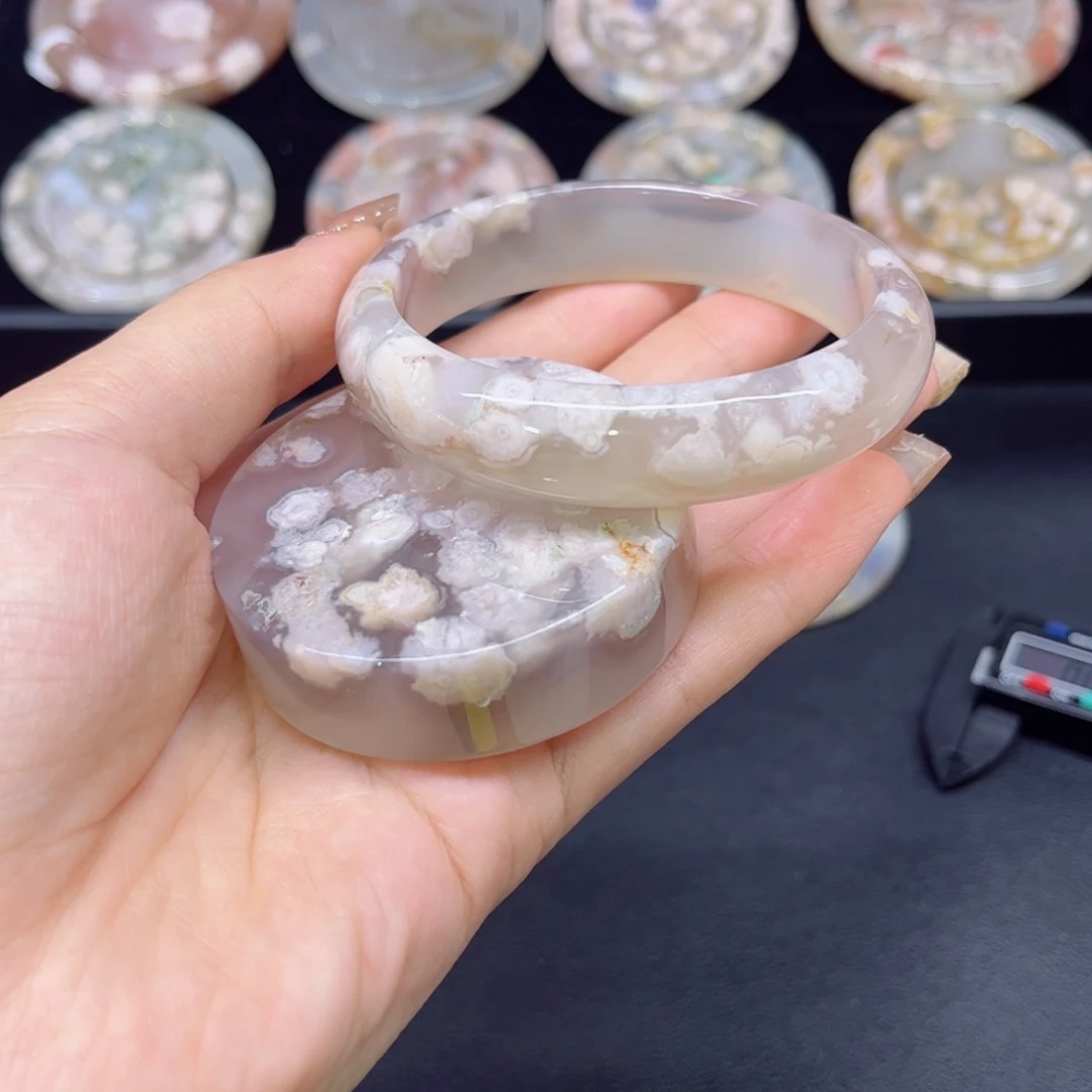 手镯玛瑙/玉髓未镶嵌58