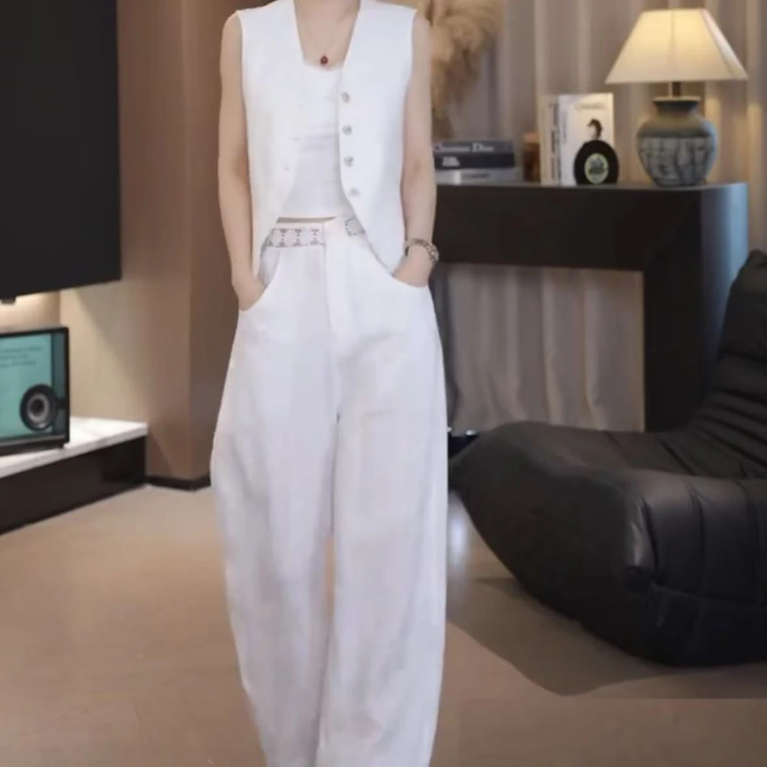 2025春夏新款时尚显瘦气质女士网红洋气两件套百搭款K8070