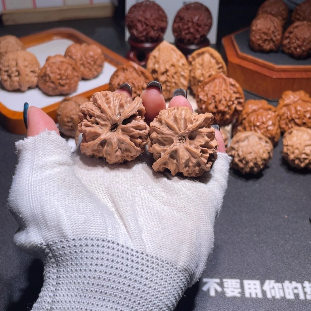 文玩核桃吊坠41.39苹果园9285