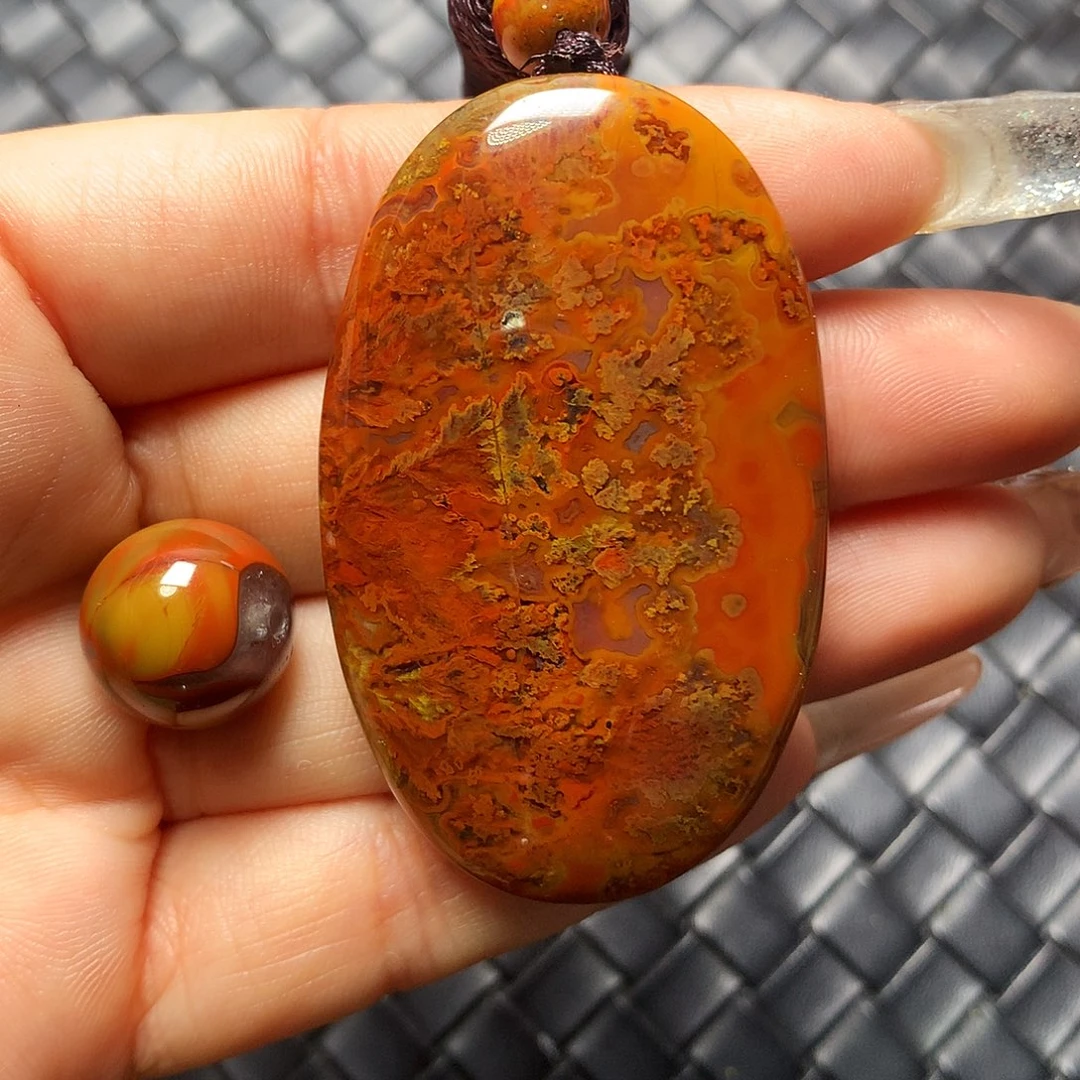 未镶嵌颈饰玛瑙/玉髓J****e