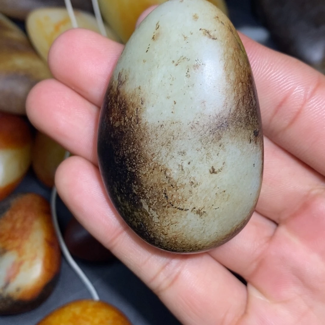 和田玉未镶嵌珠宝奇石