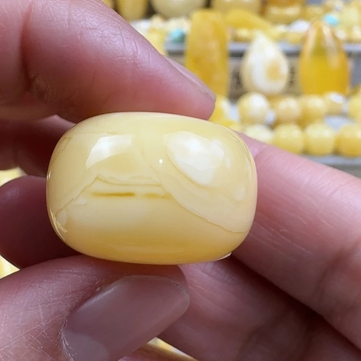 蜜蜡未镶嵌裸石35