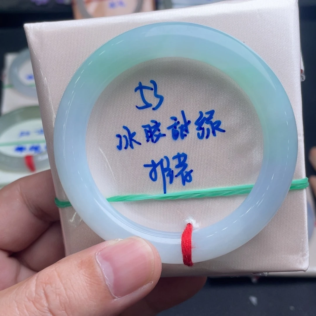 翡翠未镶嵌手镯翡翠手镯80