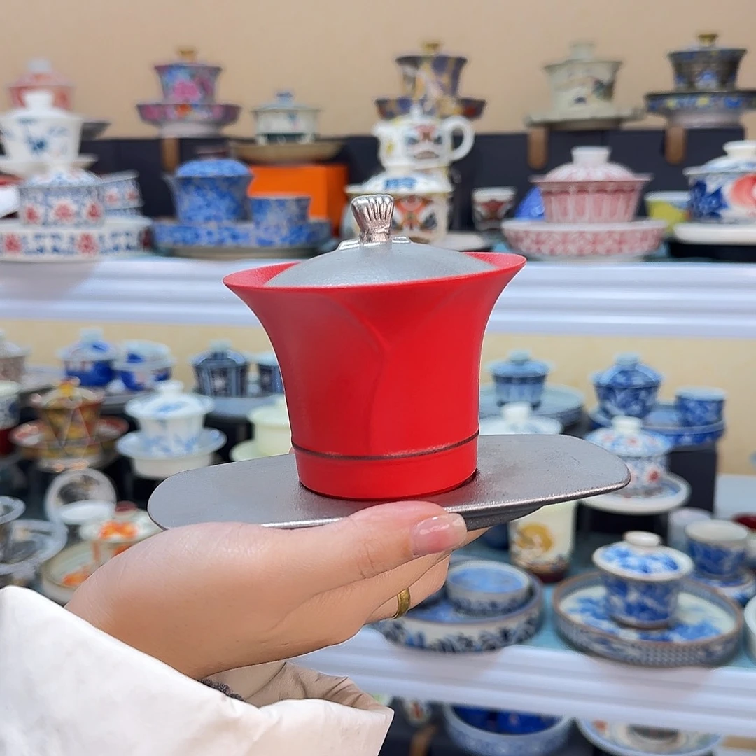 我们都是在这里关注起来