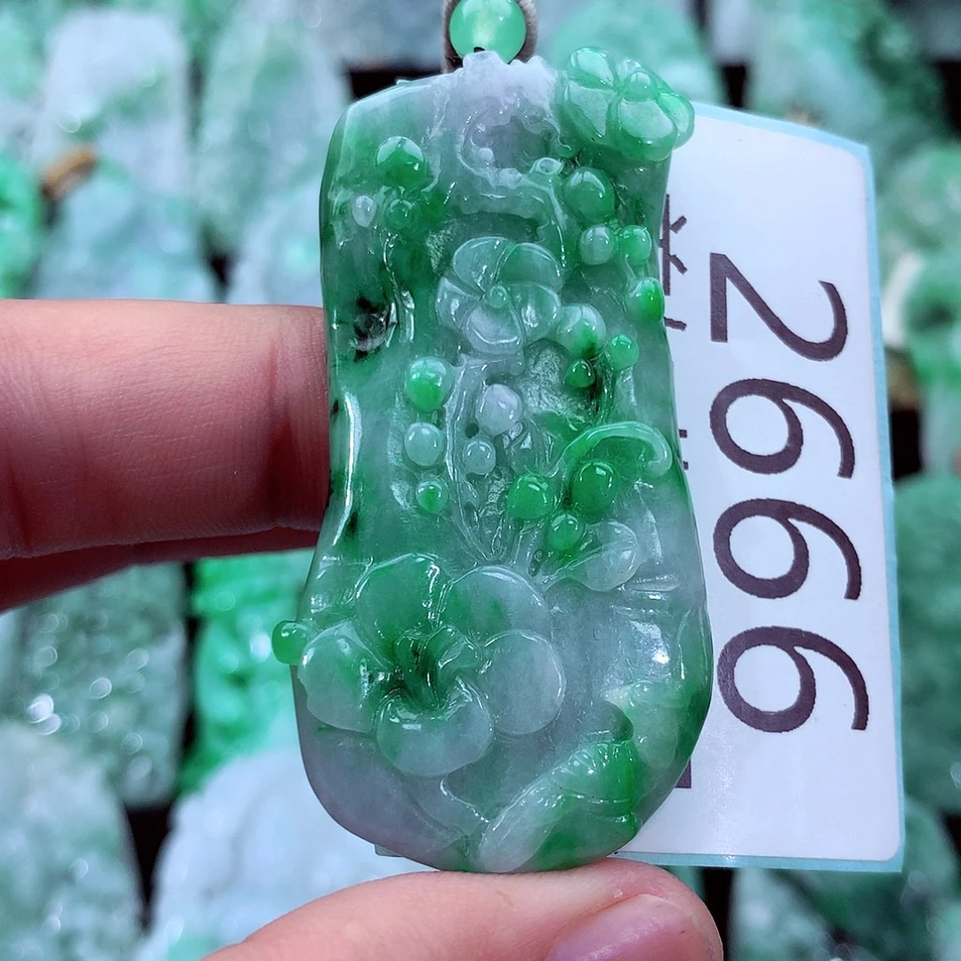 翡翠未镶嵌吊坠(不含链)