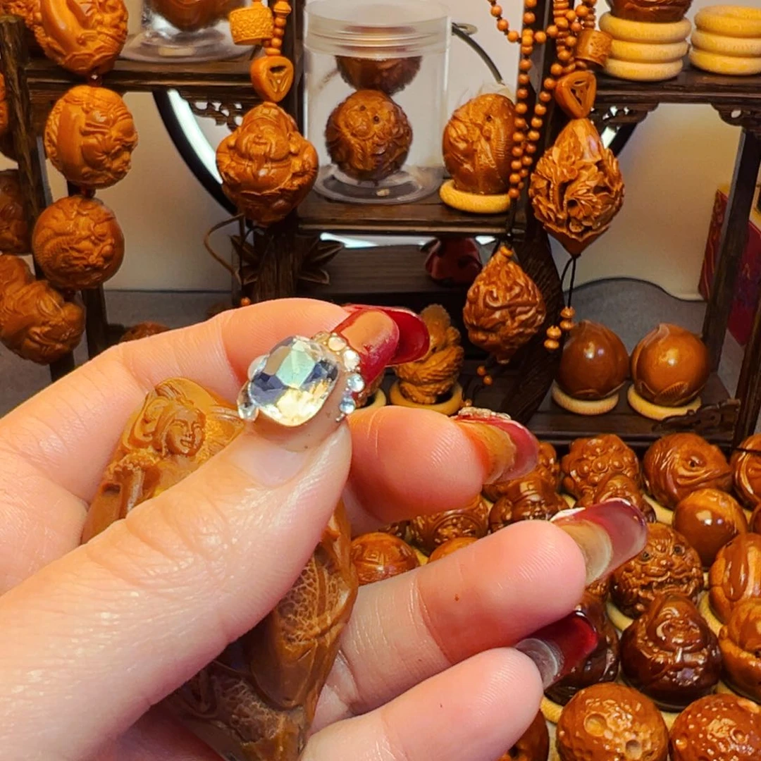 橄榄核手串/手链虎**林飞天美女