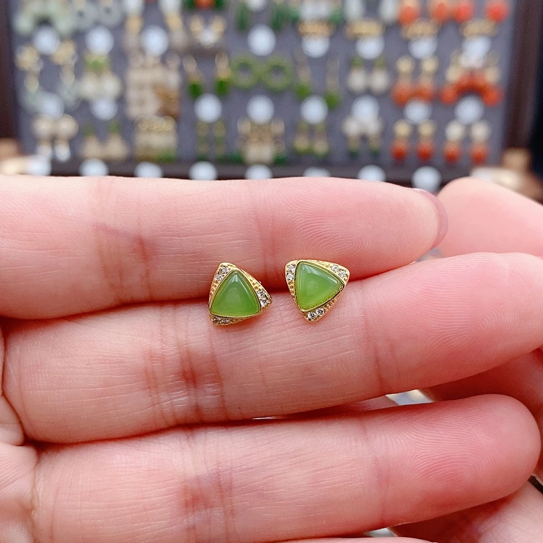 楒***妈和田玉银S925镶嵌耳饰