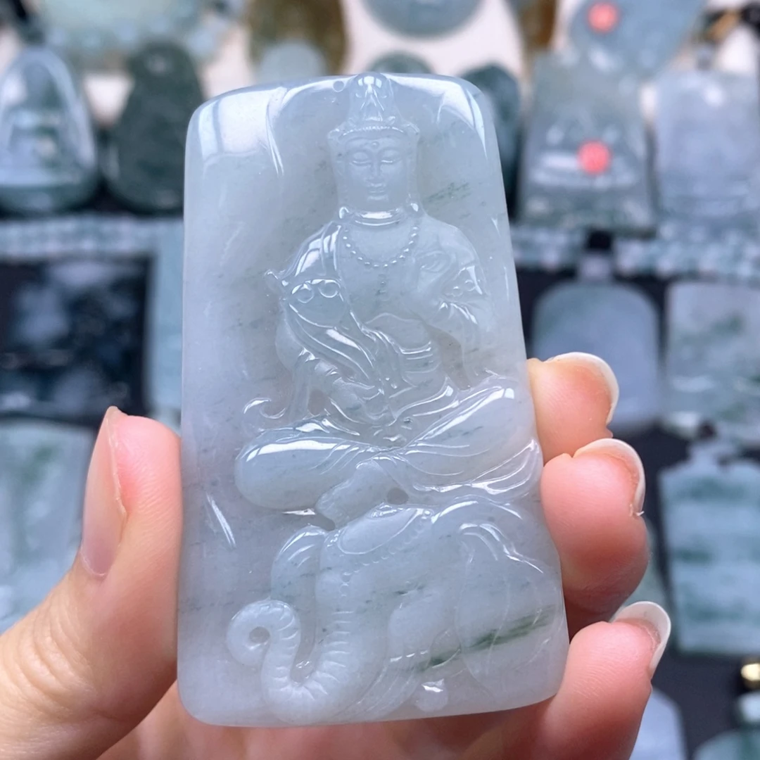 翡翠未镶嵌颈饰普贤