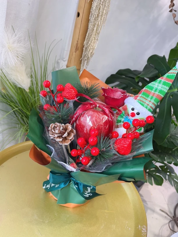 圣诞精美小花束！赠送红色橱窗礼袋赠送卡片！