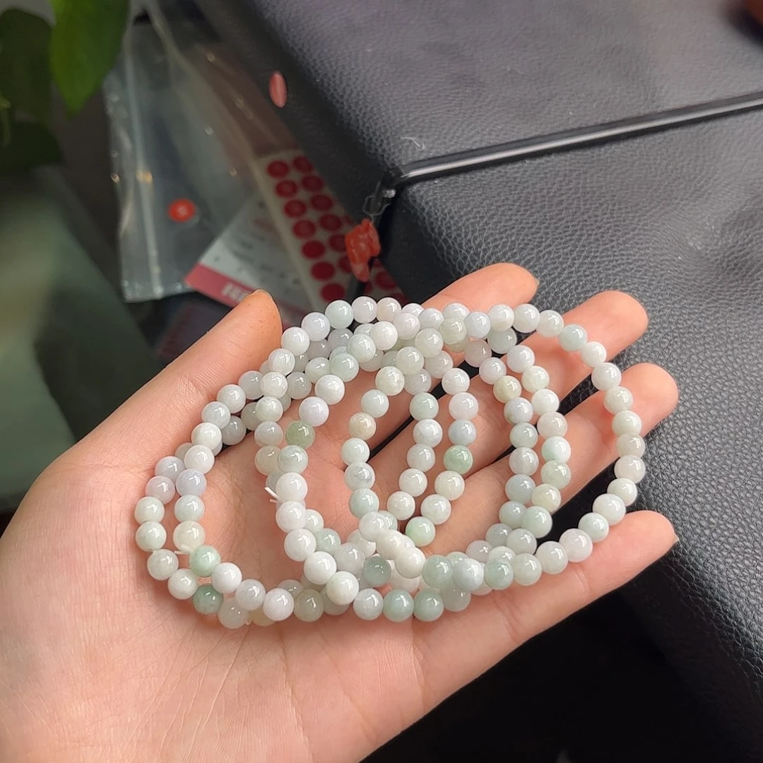 翡翠未镶嵌颈饰挂件