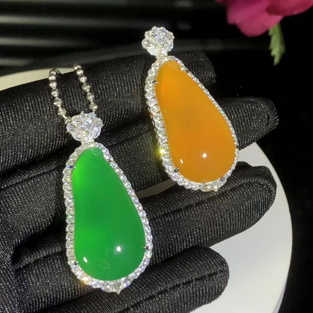 s925银饰镶嵌黄绿玉髓精美百搭大号福瓜挂件女款轻奢满钻玉石吊坠