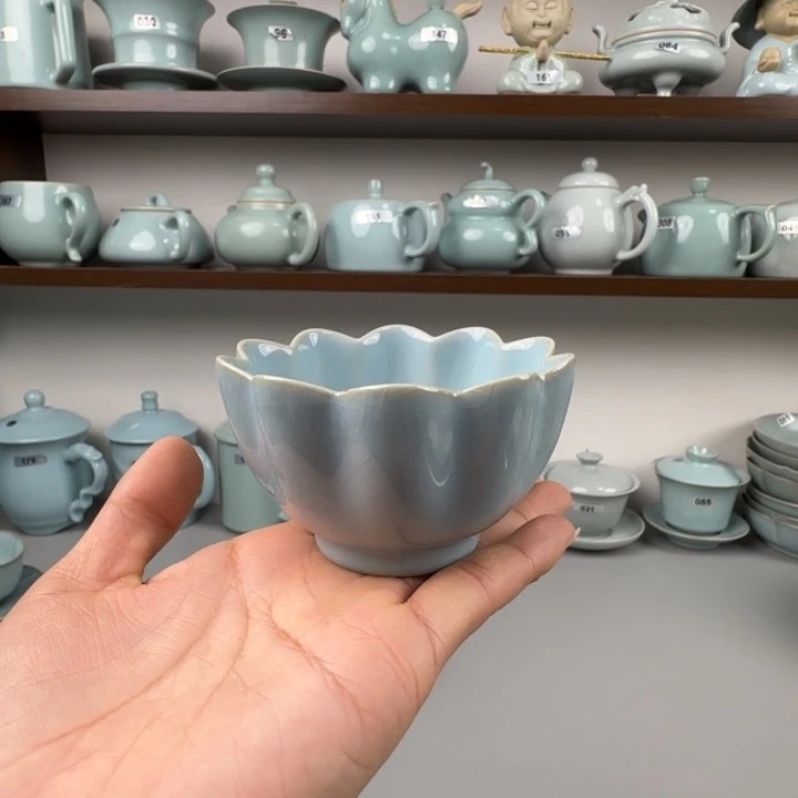 陶摆件汝瓷莲花杯支钉烧天青釉微瑕