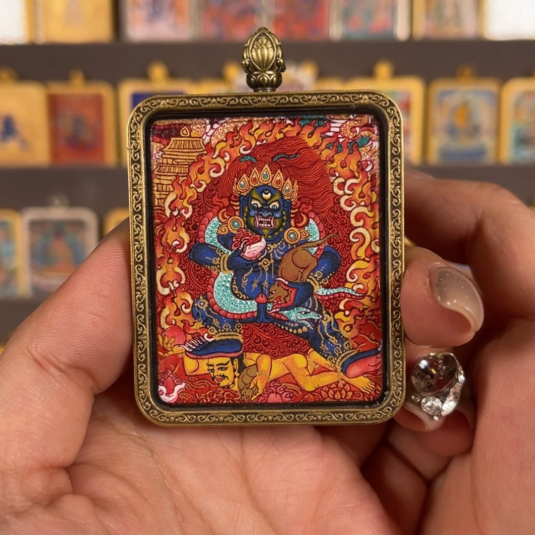 吊坠黑财红唐满工青海热贡唐卡