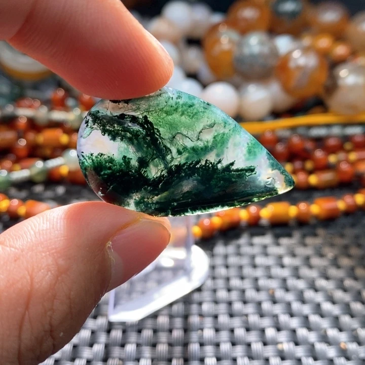 【闪购商品】玛瑙/玉髓颈饰未镶嵌步**赢