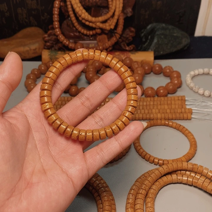 桃核吊坠?***哥桃核手串95