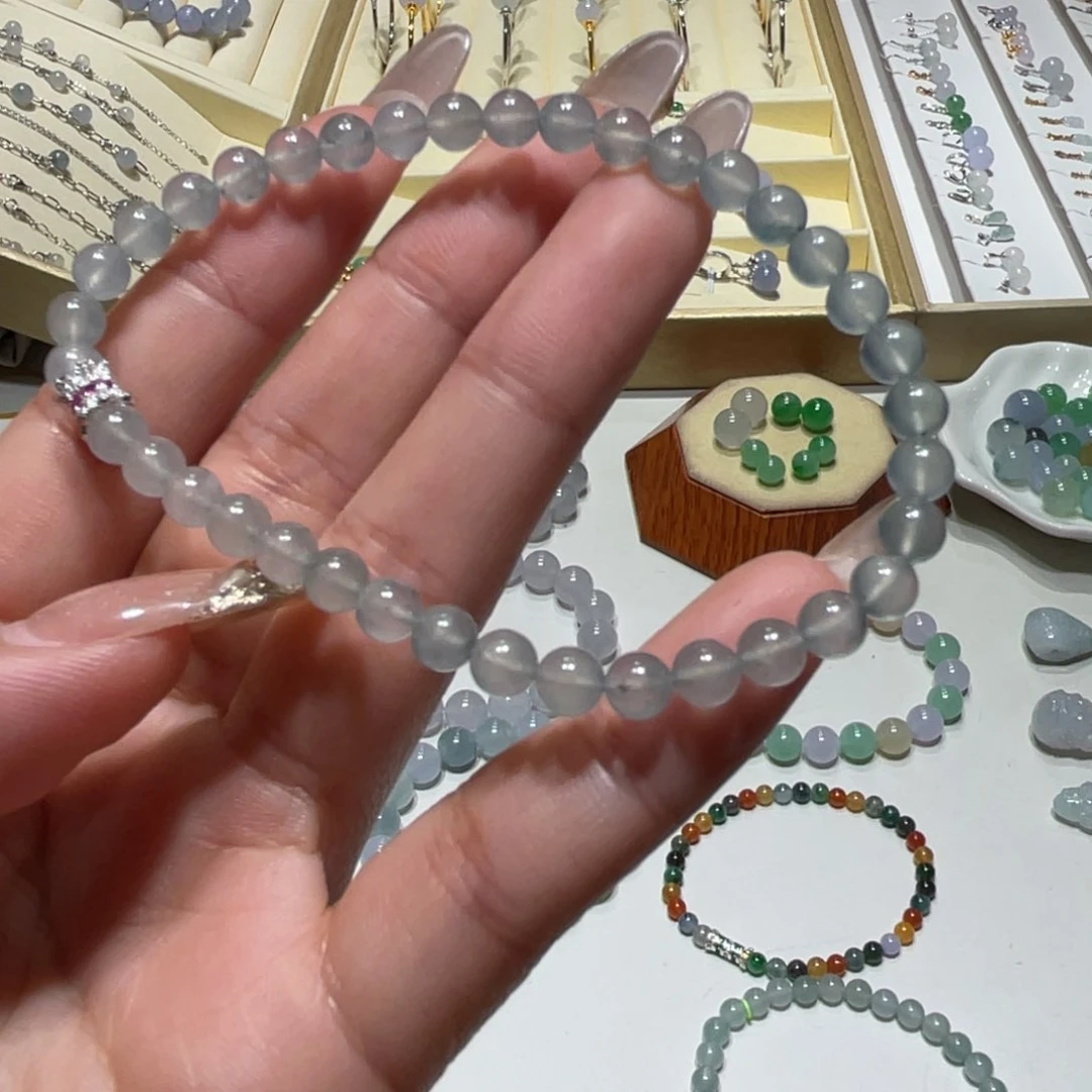 颈饰未镶嵌翡翠手串