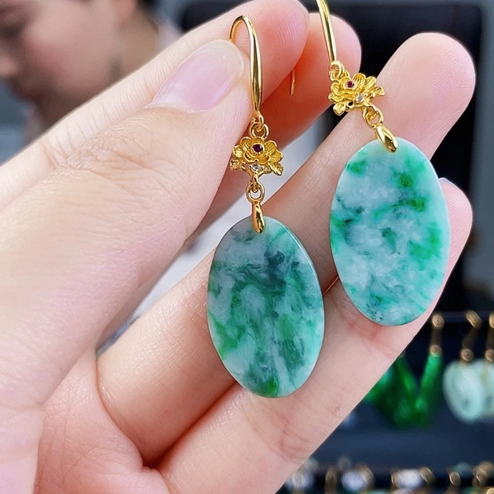 翡翠耳饰未镶嵌饰品