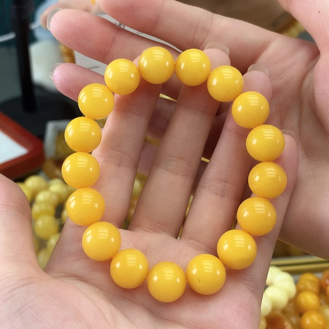 未镶嵌琥珀裸石鸡油黄12