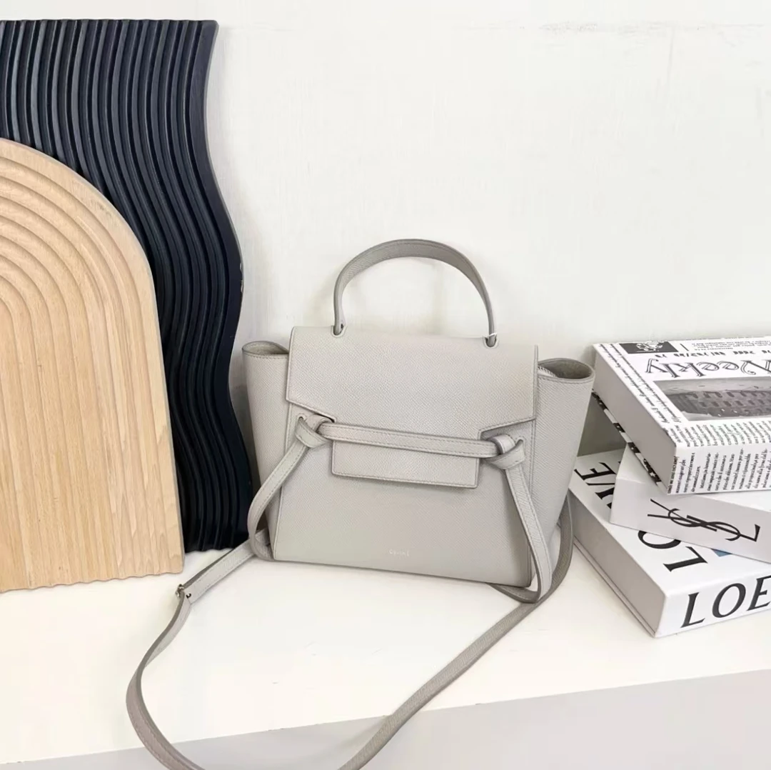 95新 Celine/思琳 白色斜挎单肩包1409 0440