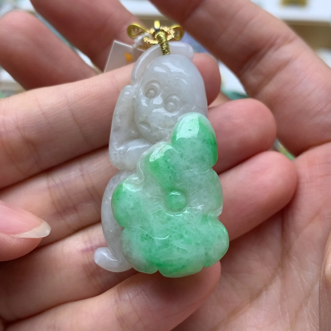 翡翠未镶嵌颈饰翡翠