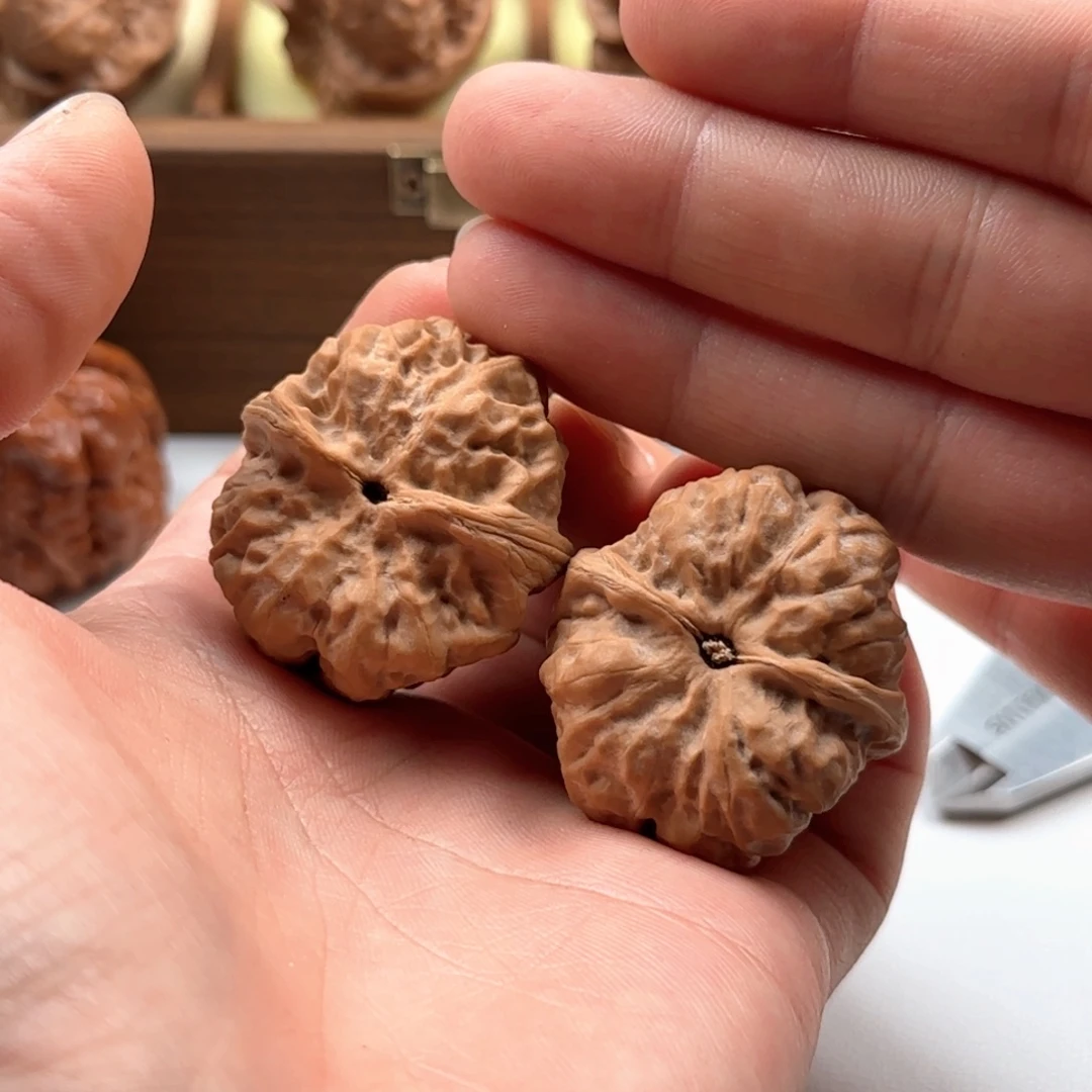 大***几把件核桃延庆蛤蟆