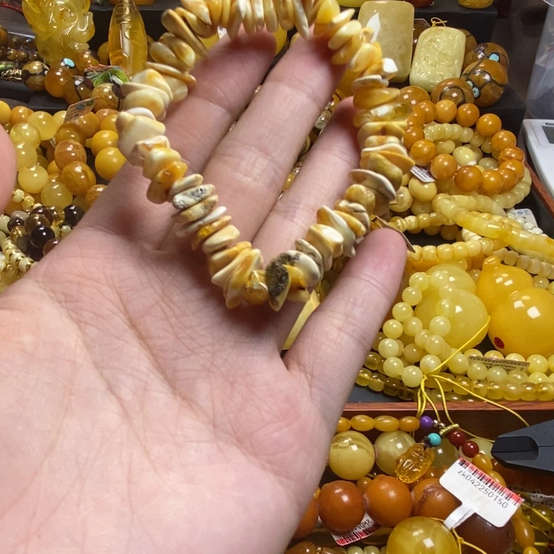 琥珀未镶嵌珠宝奇石蜜蜡