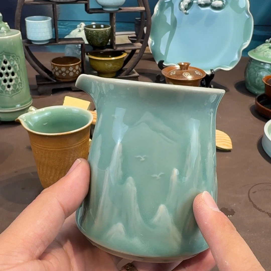 杯龙泉青瓷茶具微瑕