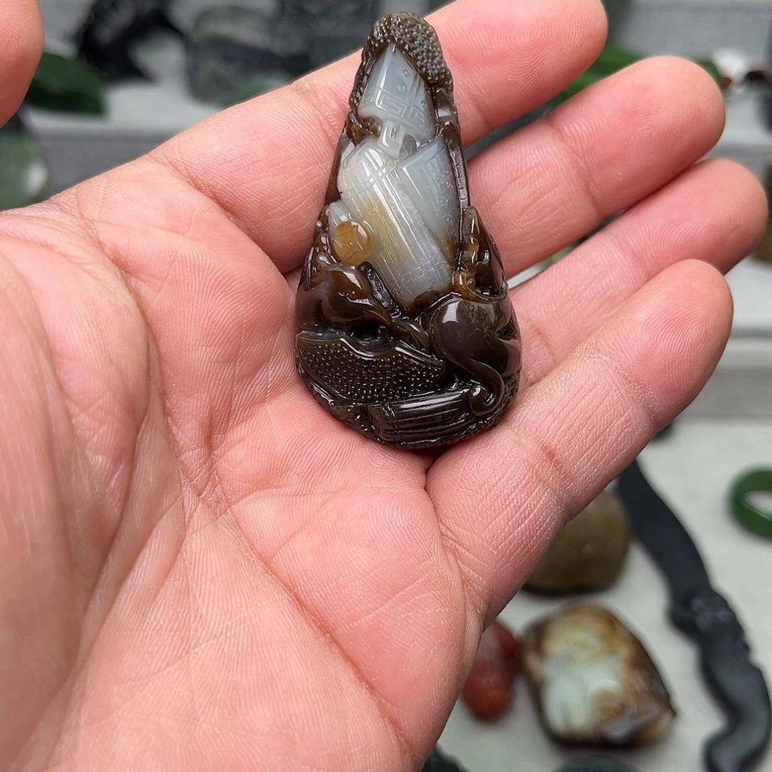 和田玉颈饰未镶嵌