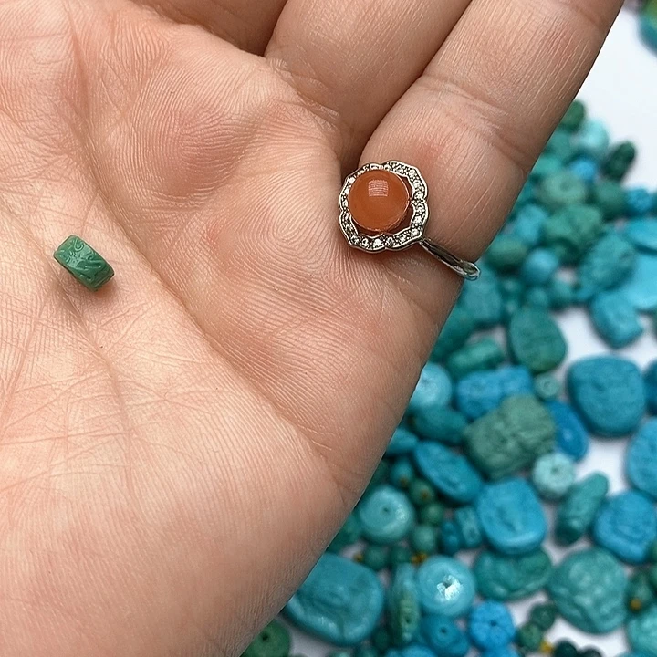 南红玛瑙未镶嵌珠宝奇石
