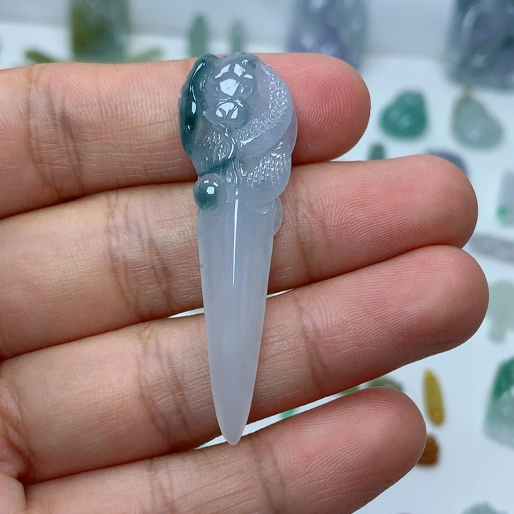 吊坠(不含链)未镶嵌翡翠