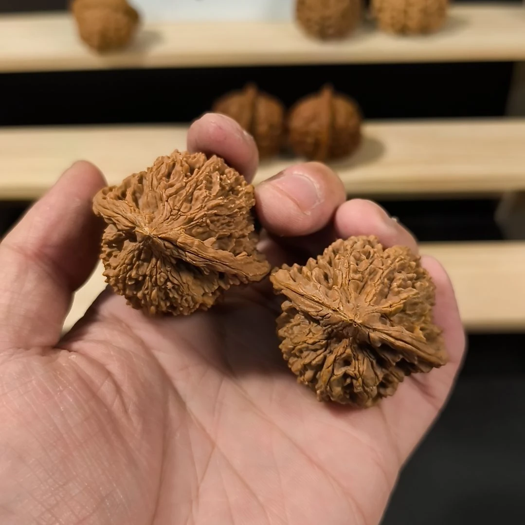 春***i文玩核桃吊坠45满天星