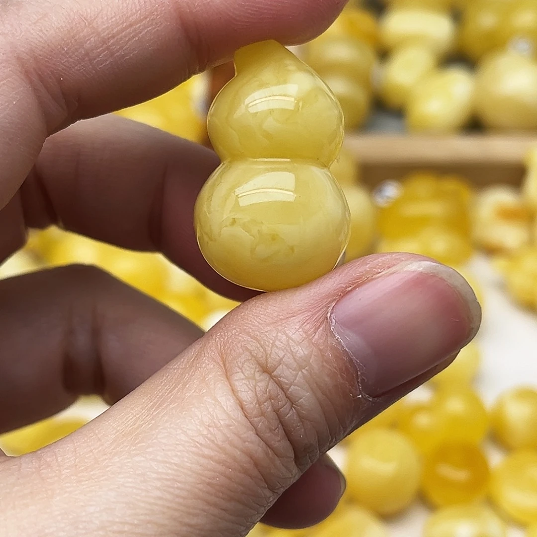 蜜蜡未镶嵌裸石天然