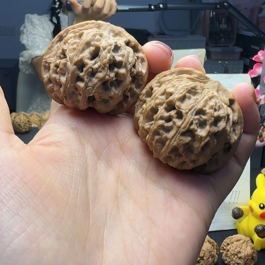 【闪购商品】桃核吊坠苹果园文玩核桃