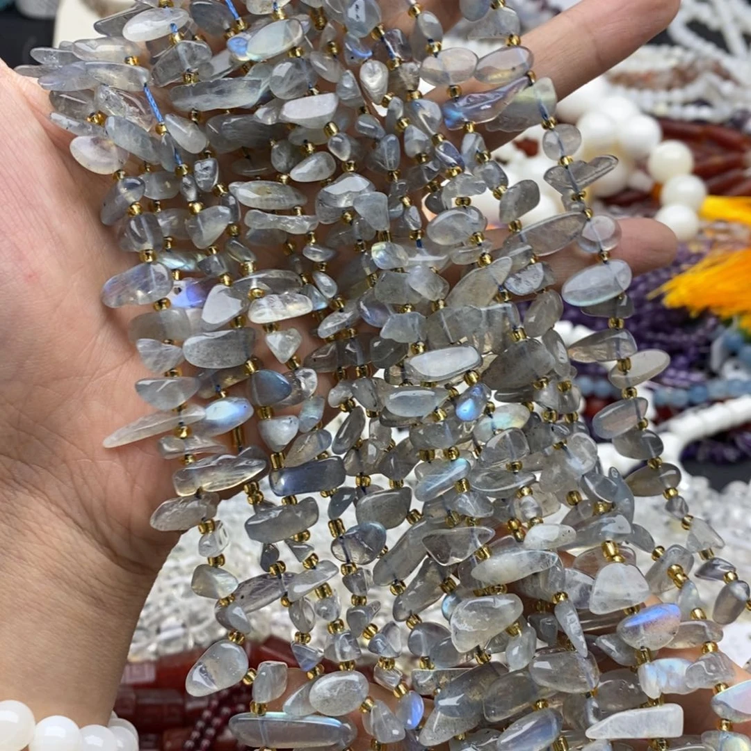未镶嵌玛瑙/玉髓珠宝半成品一条透体天然灰月光尖牙
