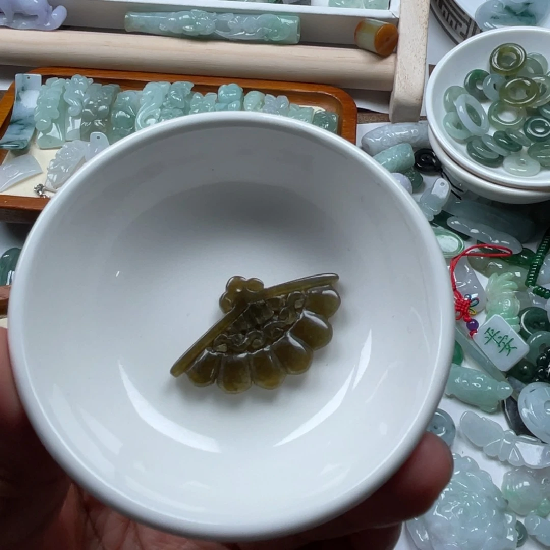 翡翠颈饰未镶嵌56799875