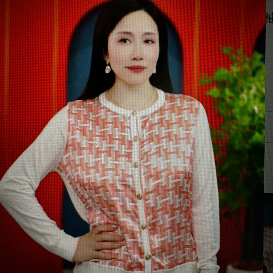 【304】新款2024春季桑蚕丝女百搭羊毛拼接印花圆领开衫