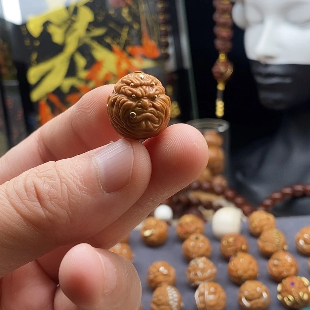 猴头核桃吊坠五目烟鬼