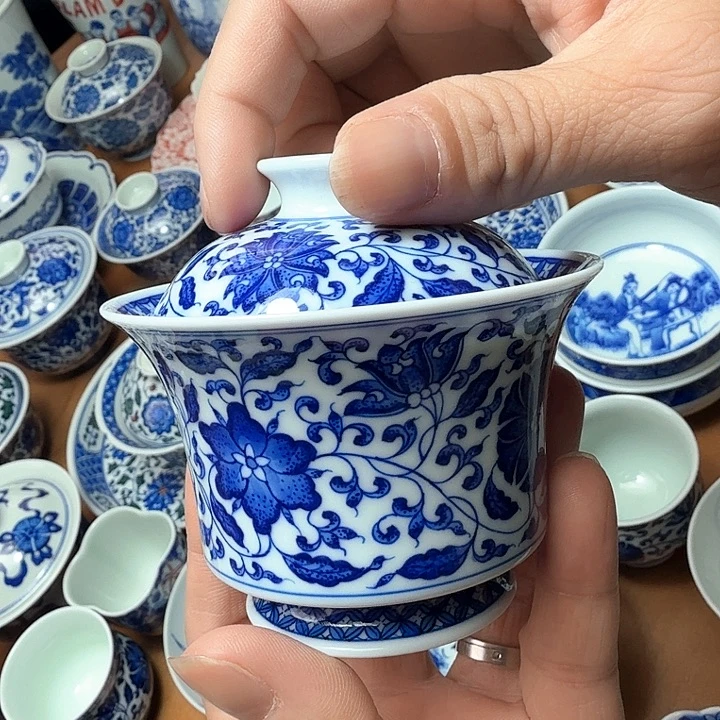 陶手绘缠枝莲福利款盖碗