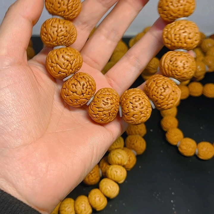 虎****桃核吊坠桃核手串磨盘