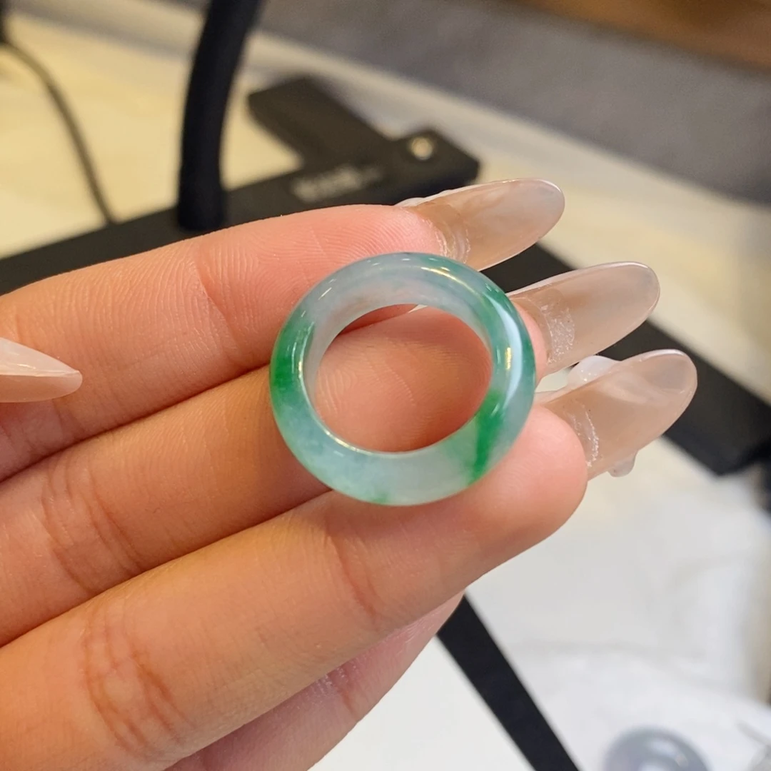 翡翠戒圈未镶嵌裸石戒圈