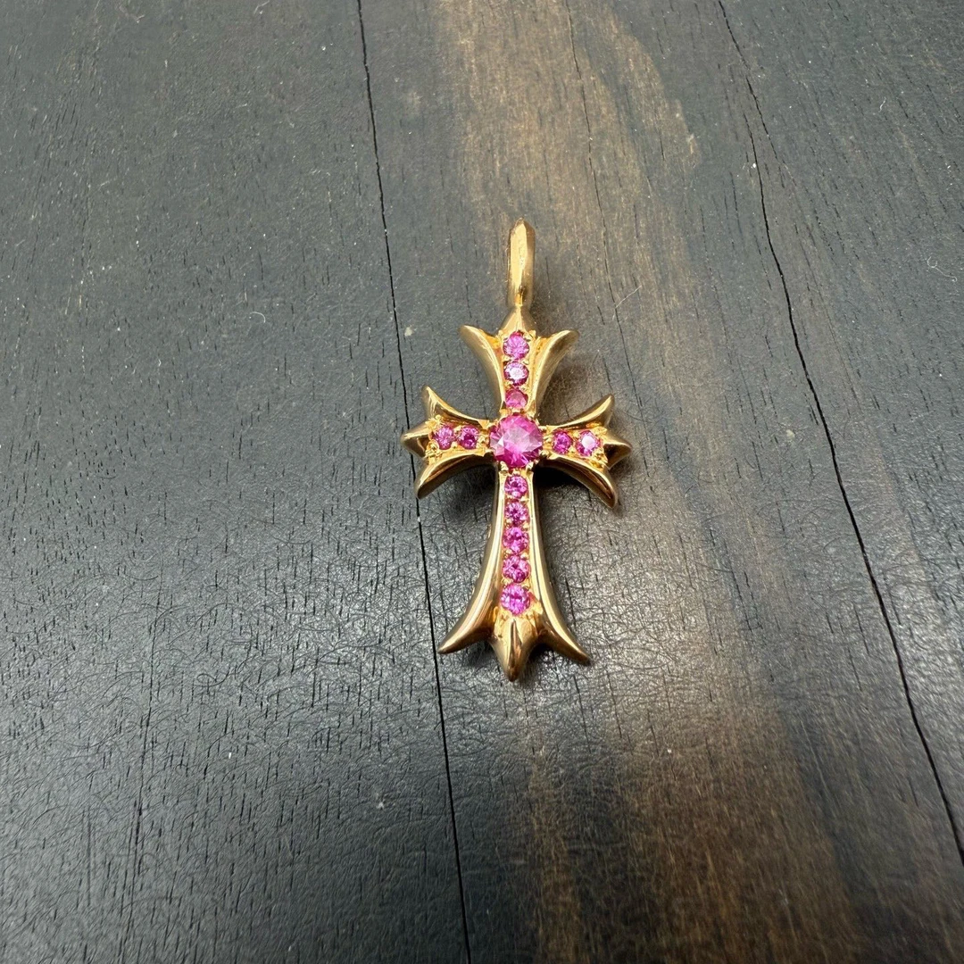 Chrome Hearts 克罗心 粉宝Tiny 十字架吊坠