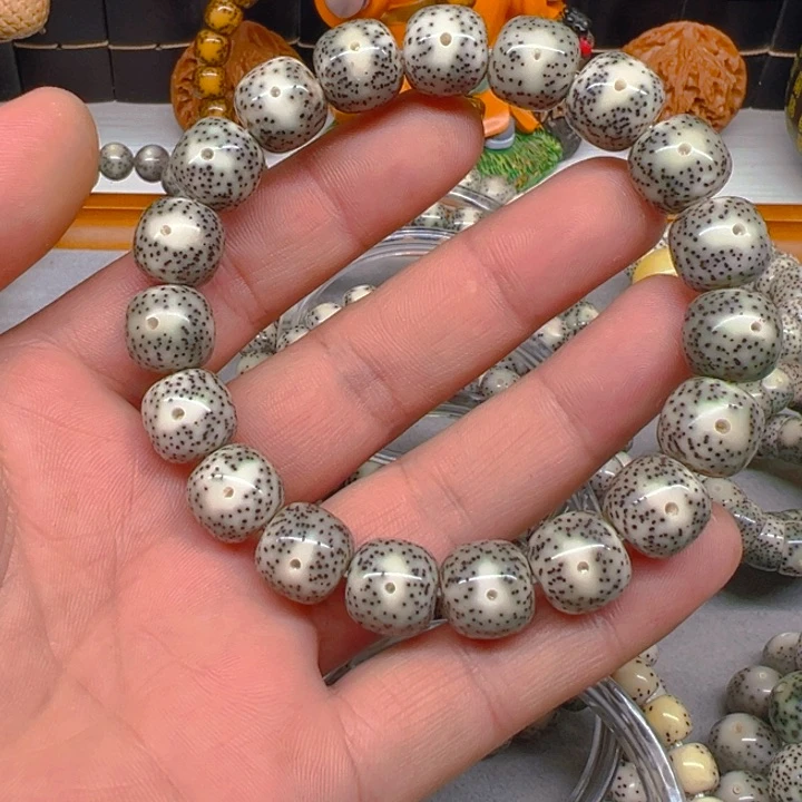 星月菩提手串張**.12-13月朗星稀