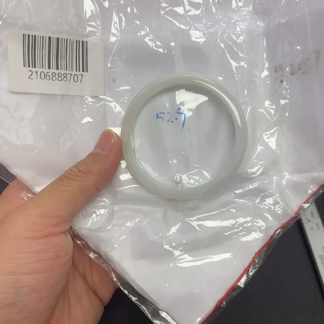 翡翠未镶嵌手镯52.9 白月光
